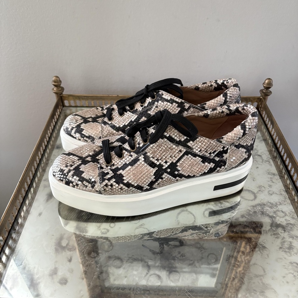 Linea Paolo Shoes Womens Size 9 Snake Print Platform‎ Lace Up Low Top Sneakers